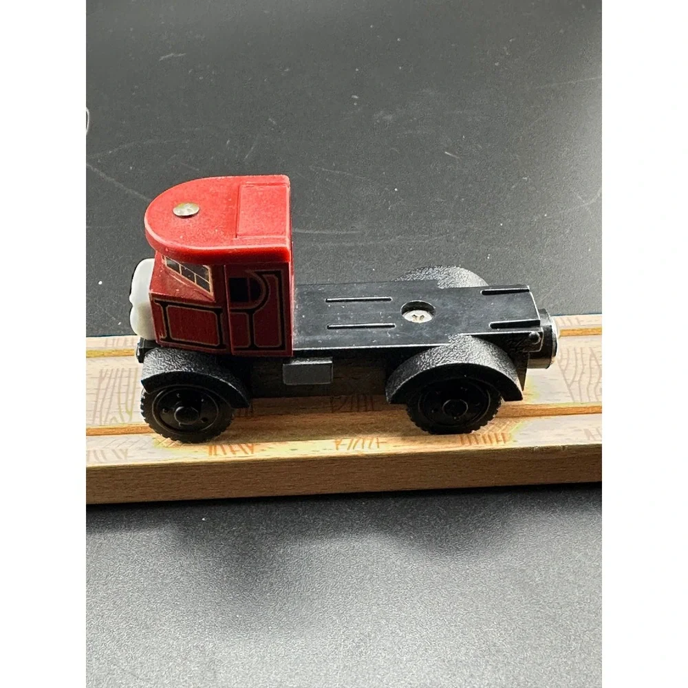 Thomas Wooden Railway Elizabeth Flatbed Truck Thomas & Friends Vtg Train READ-1